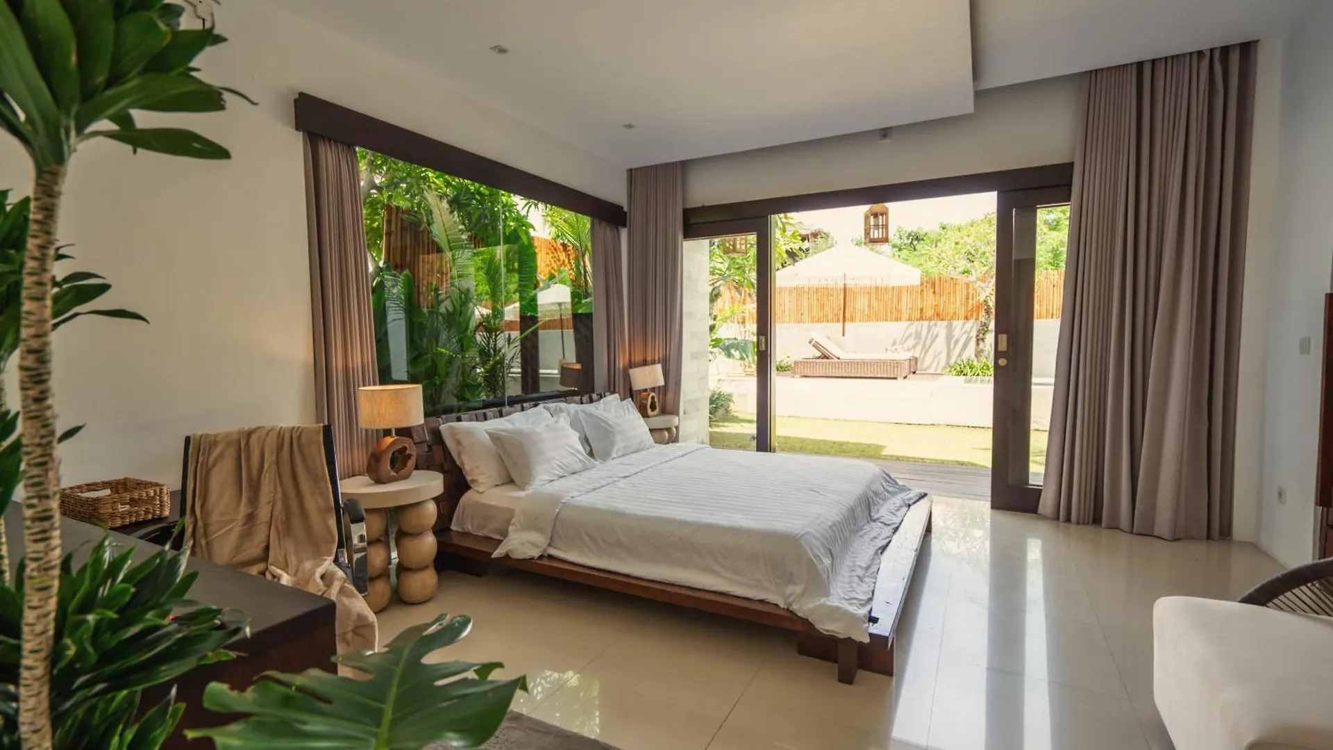 Skyfall Luxury Beach Villa Nusa Dua