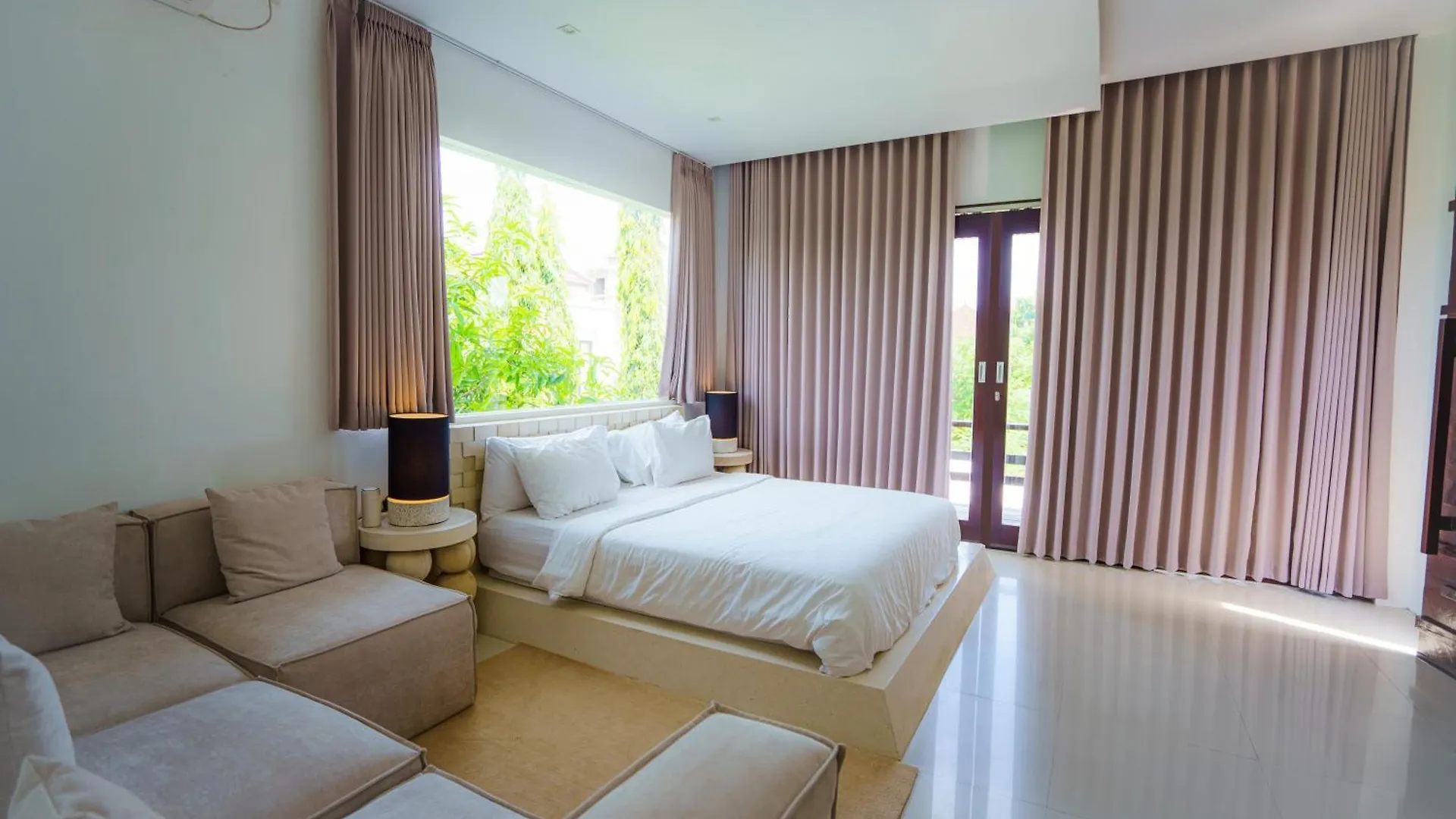 Skyfall Luxury Beach Villa Nusa Dua  Indonesia