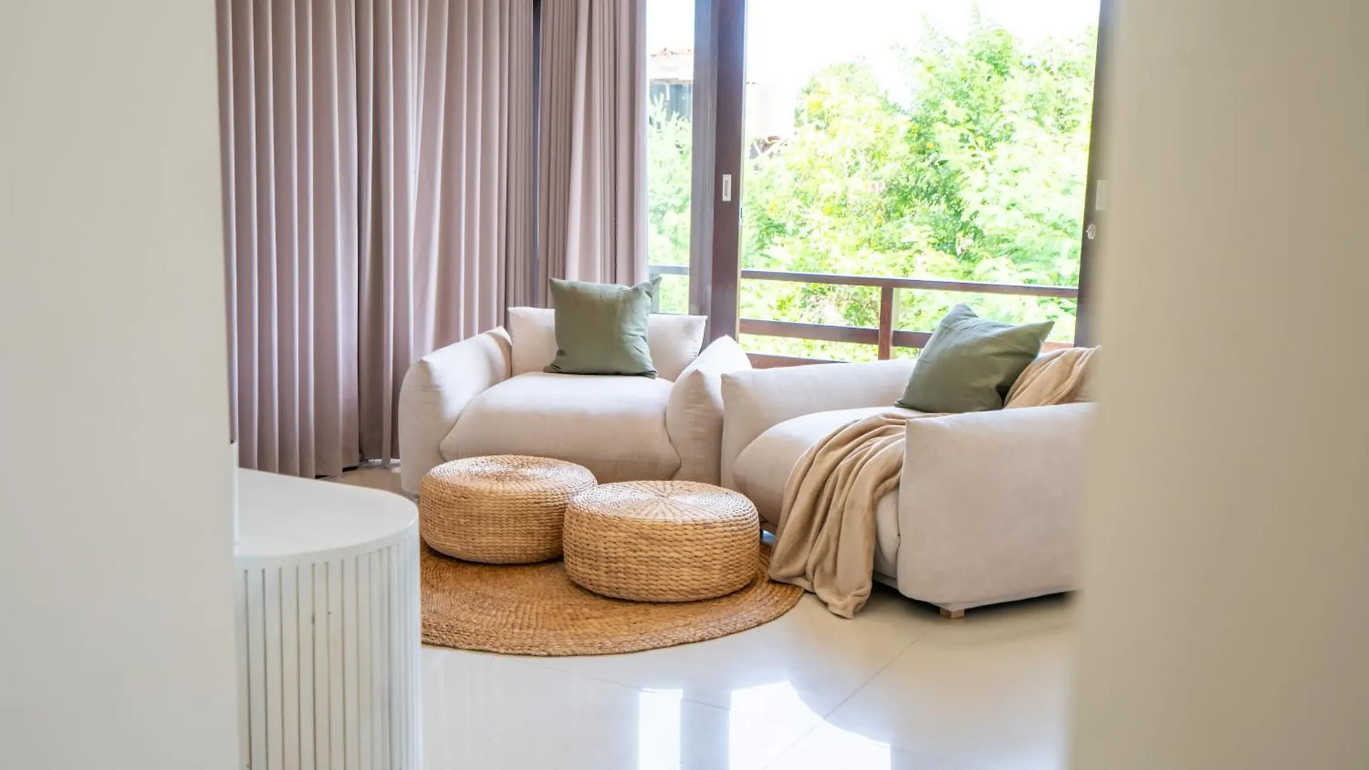 Skyfall Luxury Beach Villa Nusa Dua  0*, Nusa Dua (Bali)