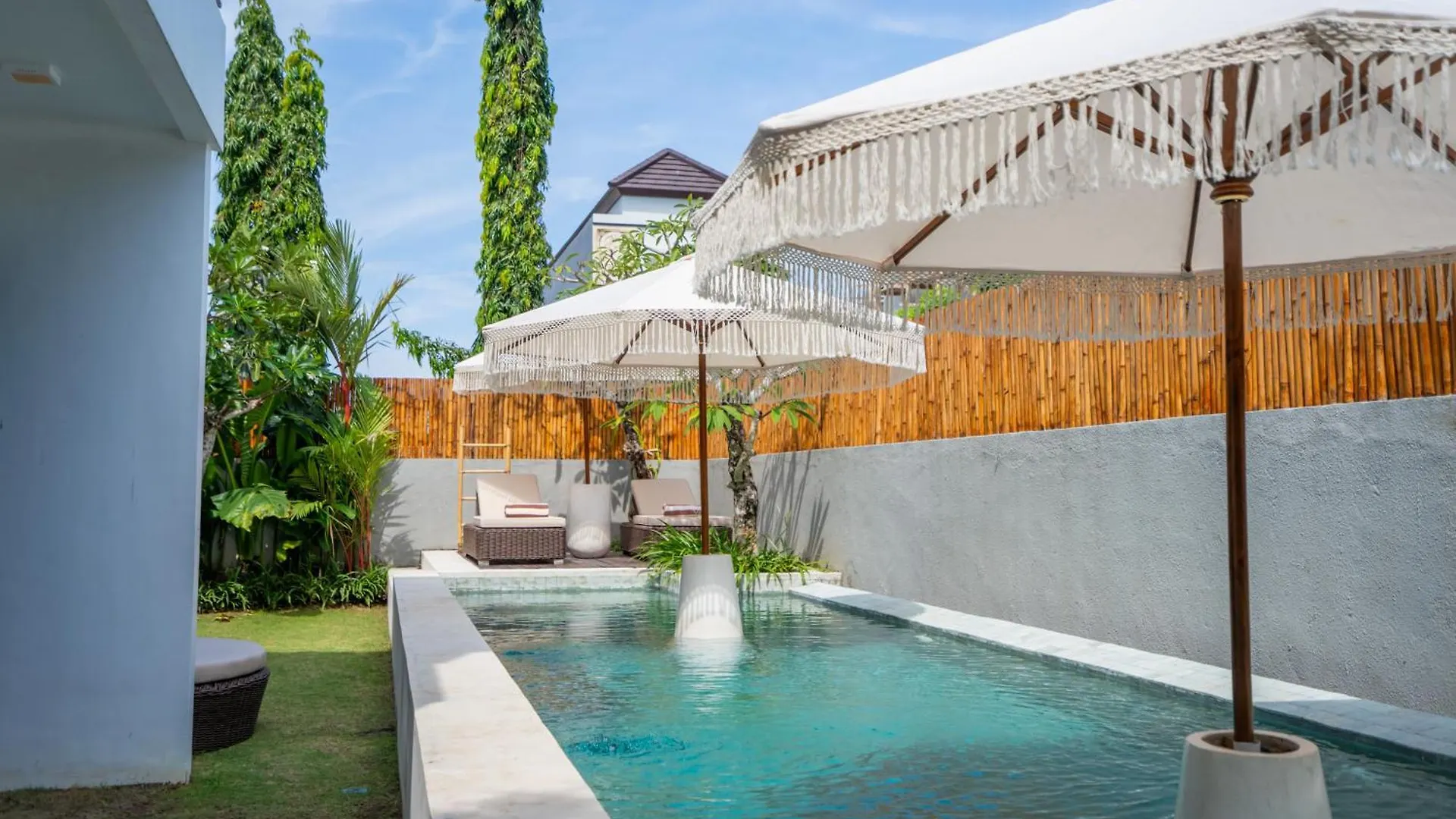 Skyfall Luxury Beach Villa Nusa Dua  Indonesia